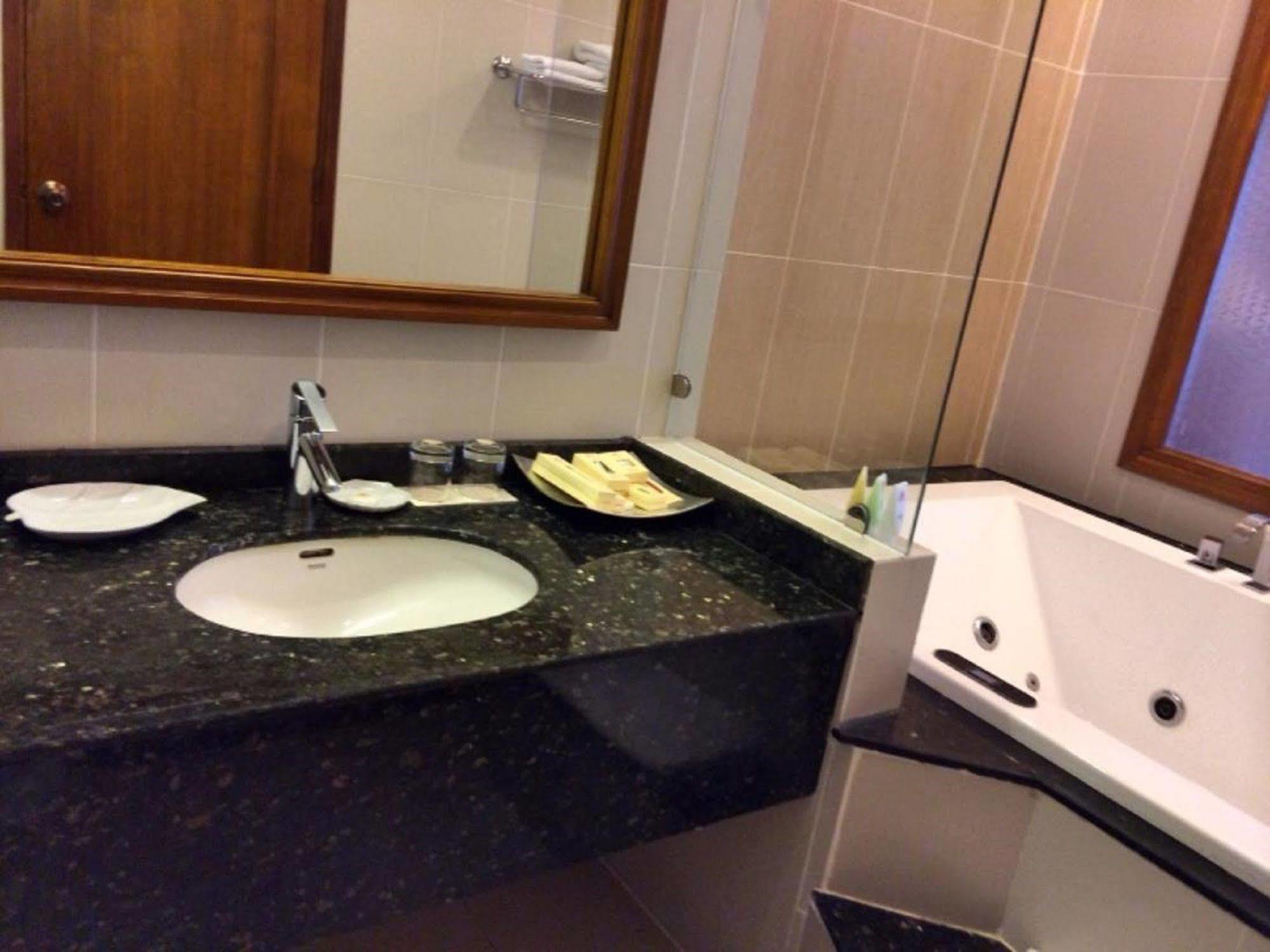 Petro Hotel Vung Tau Eksteriør bilde